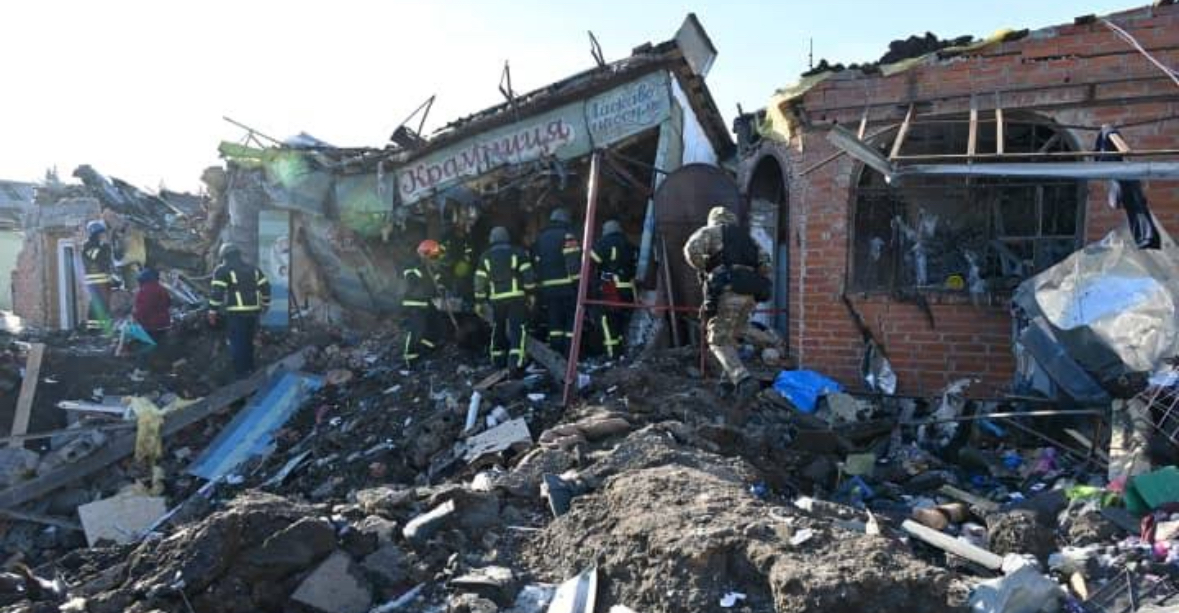 Attack in Donetsk Leaves 25 Dead as Ukrainian Forces Strike Suburban Shopping Area