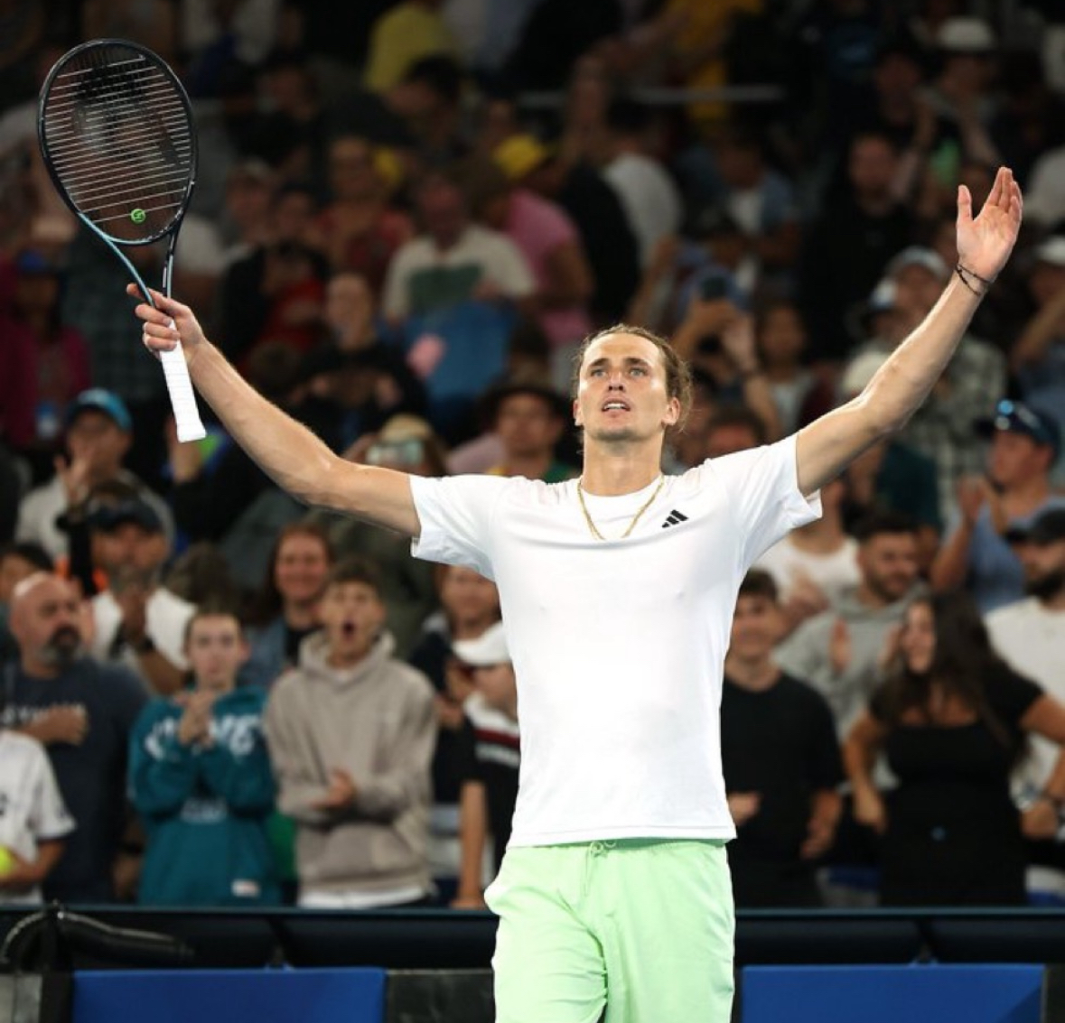 Alexander Zverev defeats Wimbledon champion Carlos Alcaraz in the Australian Open