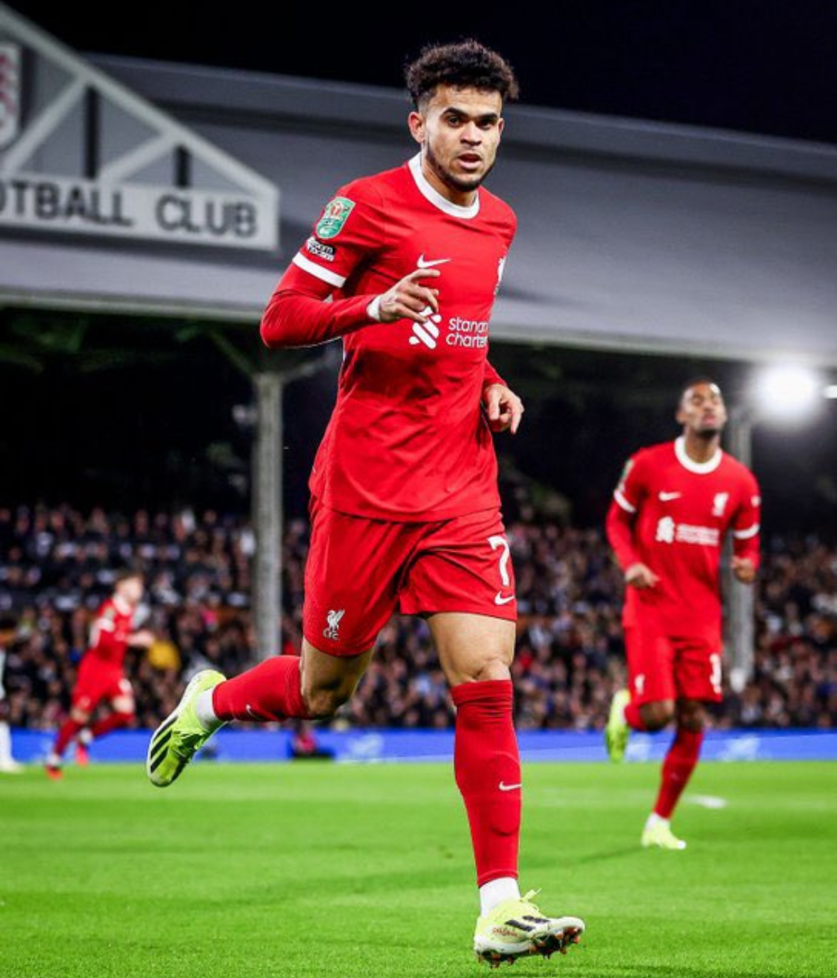 Liverpool defeat Fulham to face Chelsea in the English League Cup final at Wembley