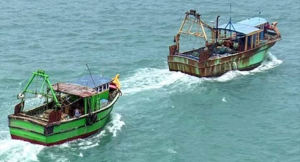 Sri Lankan Navy detains 19 fishermen from Rameswaram,captured two boats