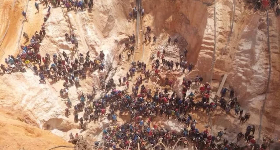 14 Dead in Illegal Gold Mine Collapse in Venezuela,Rescue Efforts Underway