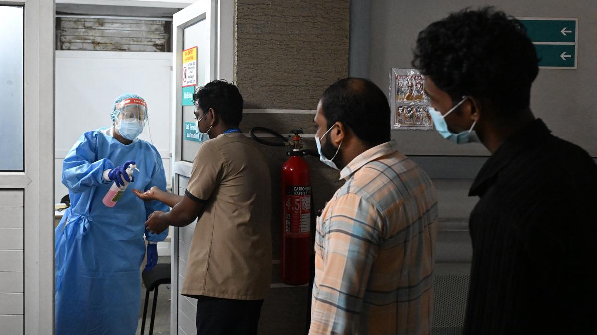 India Reports 5,755 Active COVID-19 Cases Amid Surge; Kerala Leads With 1,806, 4 Deaths in 24 Hours