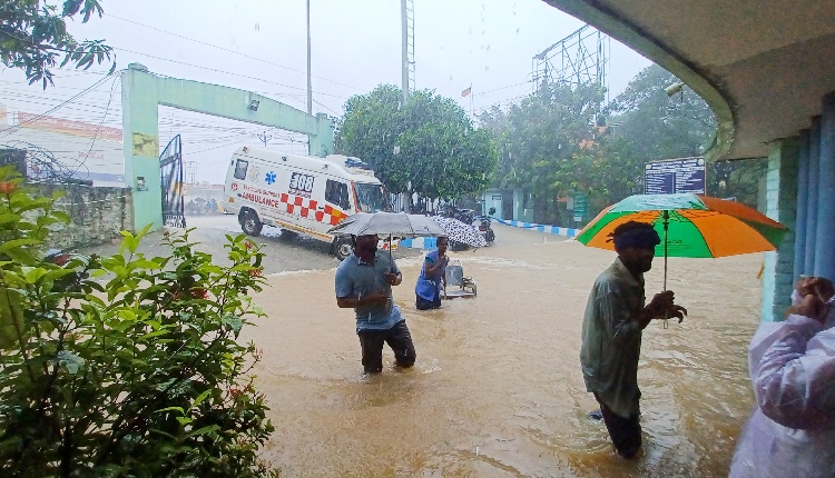 Heavy Rainfall Alert Issued in Chennai and Surrounding Districts: What to Expect