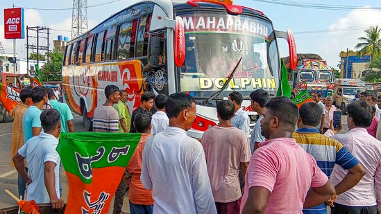 Bengal Bandh today live updates: BJP workers stop a bus on National Highway 12 during the party's 12-hour general strike in Bengal (Bengal Bandh).