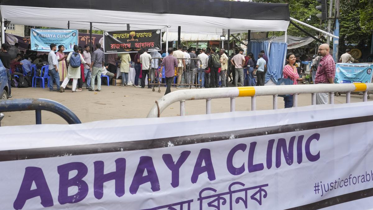 Junior doctors from several medical colleges attend 'Abhaya clinic', a free medical camp to provide telemedicine services, as a mark of the doctors' protest against the trainee doctor's rape and murder at the RG Kar hospital, in Kolkata, on September 8, 2024. 