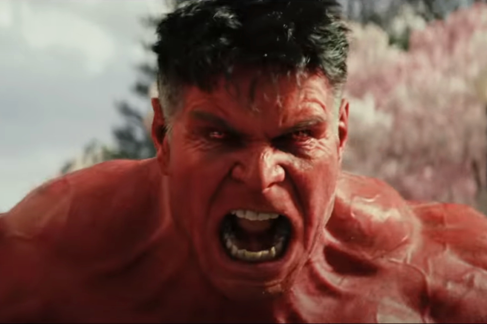 Red Hulk look 2025