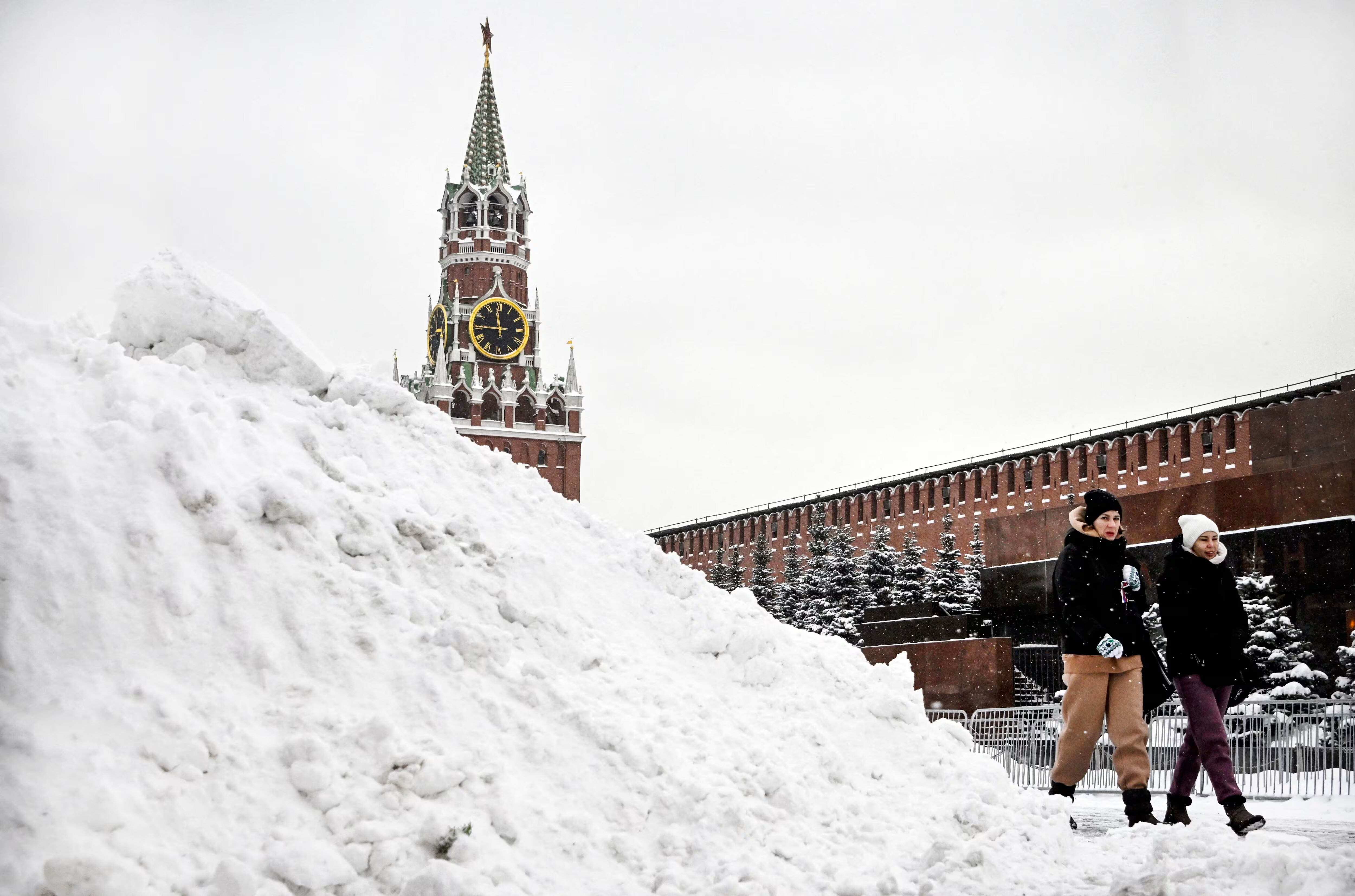 Siberia shivers as temperature plummets to -58°C