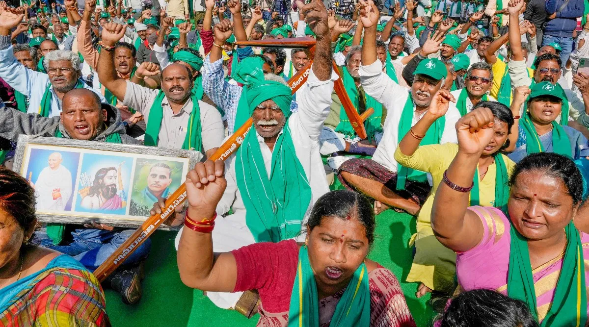 Amravati farmers protesting