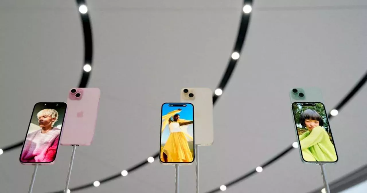 Samsung overtakes Apple as leading phonemaker amid iPhone shipment decline