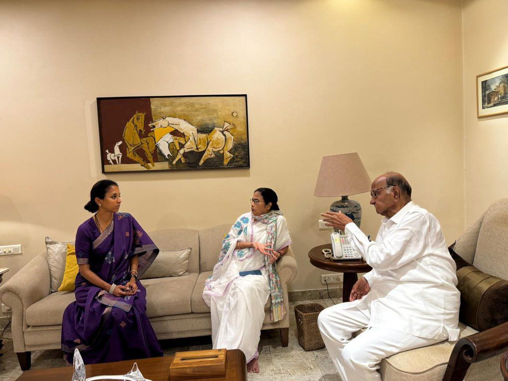 Mamata Banerjee with Shared Pawar