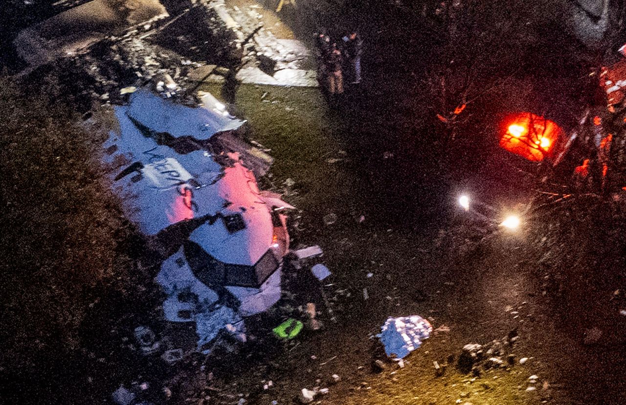 at least 61 dead after passenger plane crashes in brazil