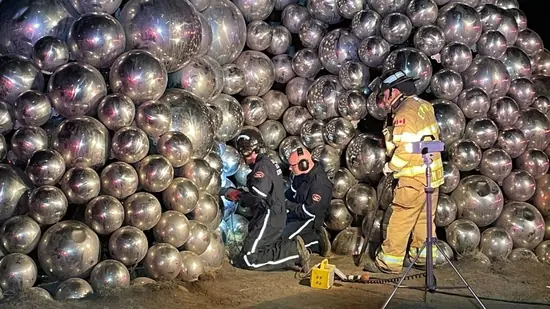 A Man Climbed on top of a Public Artwork in Canada, got Trapped inside, Fined Rs. 4 Lakh