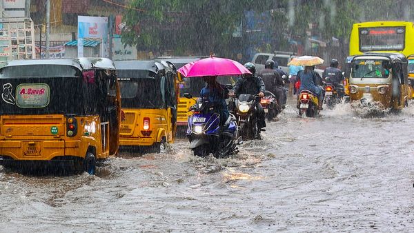 Heavy Rainfall Alert Issued in Chennai and Surrounding Districts: What to Expect