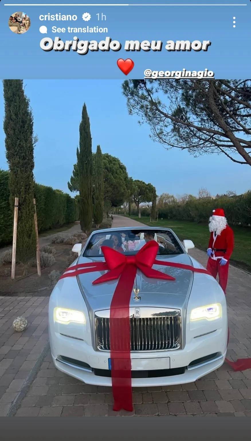 Cristiano Ronaldo's girlfriend gifts him a car