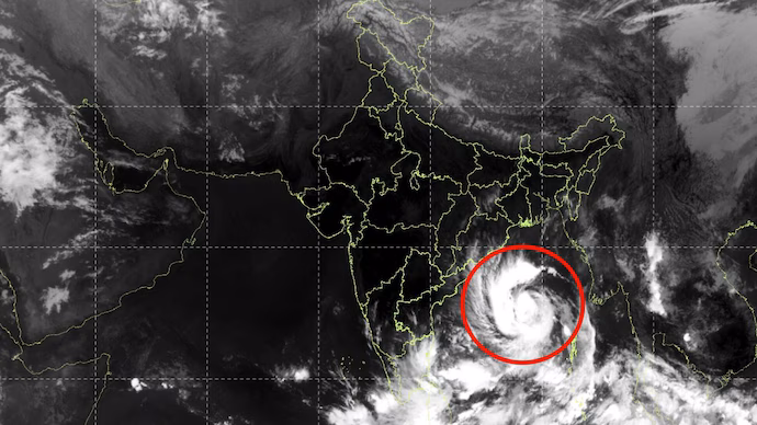 Cyclone Arnab landfall, IMD red alert Andhra Pradesh