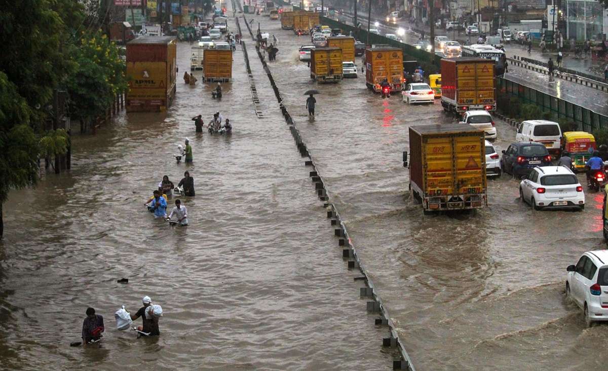 Delhi Rains live Updates