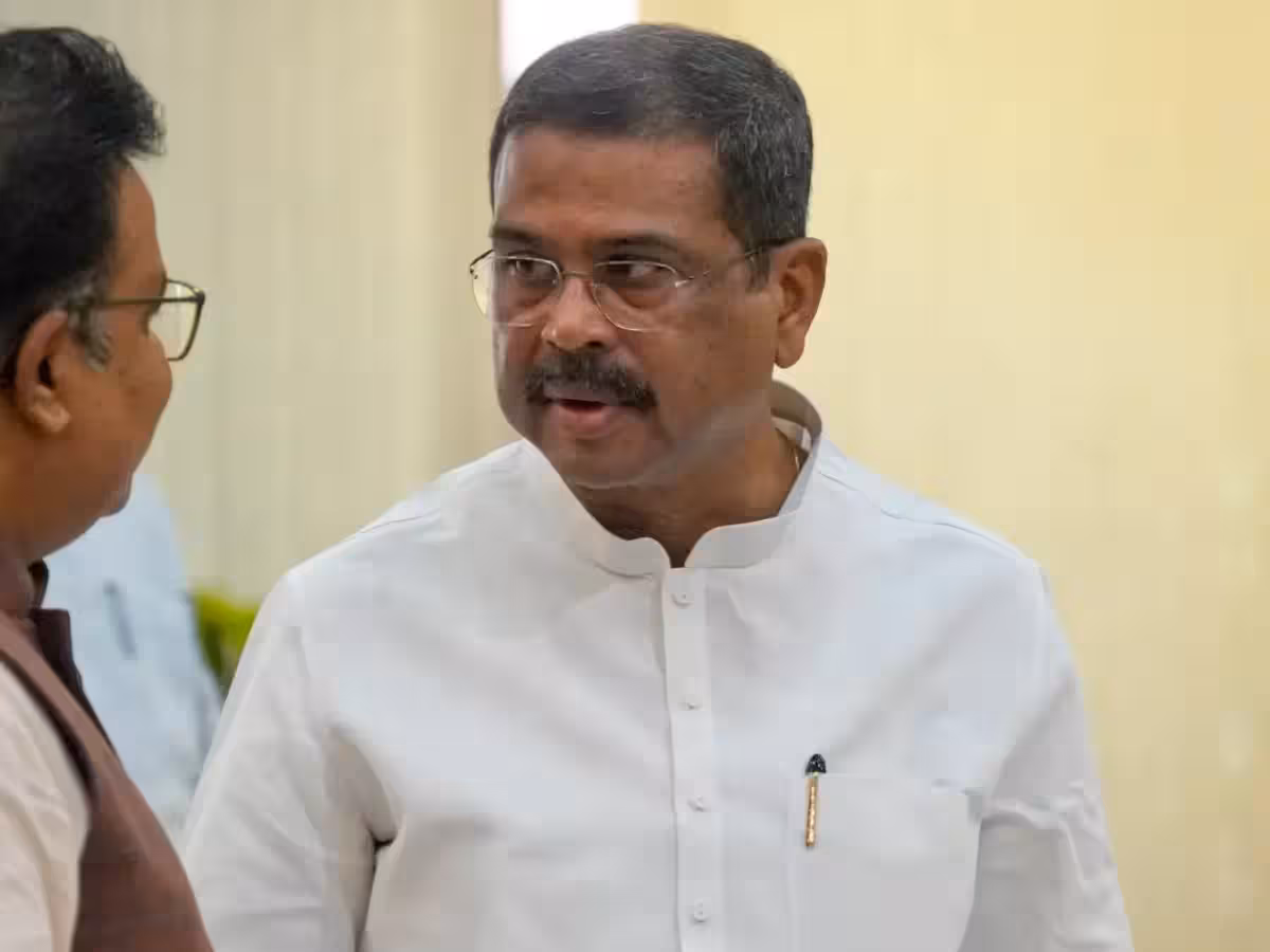 dharmendra pradhan resigns as education minister