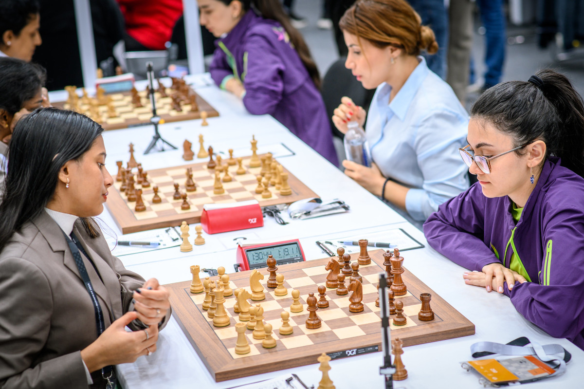 women chess