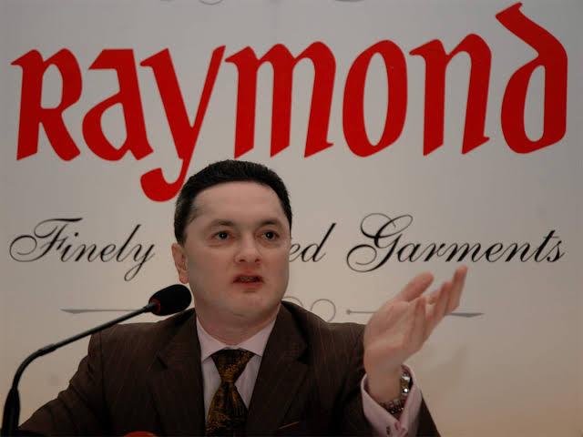  Raymond's shares extended losses for the seventh consecutive session on Wednesday, dropping by 4%. 