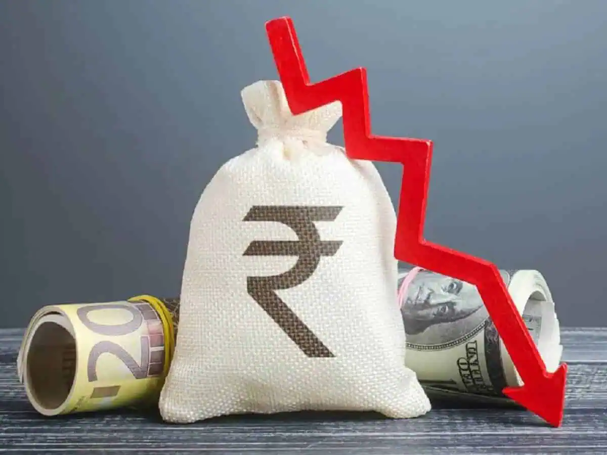 Rupee Falls Beyond ₹87 as Trump’s Tariffs Shake Asian Currencies