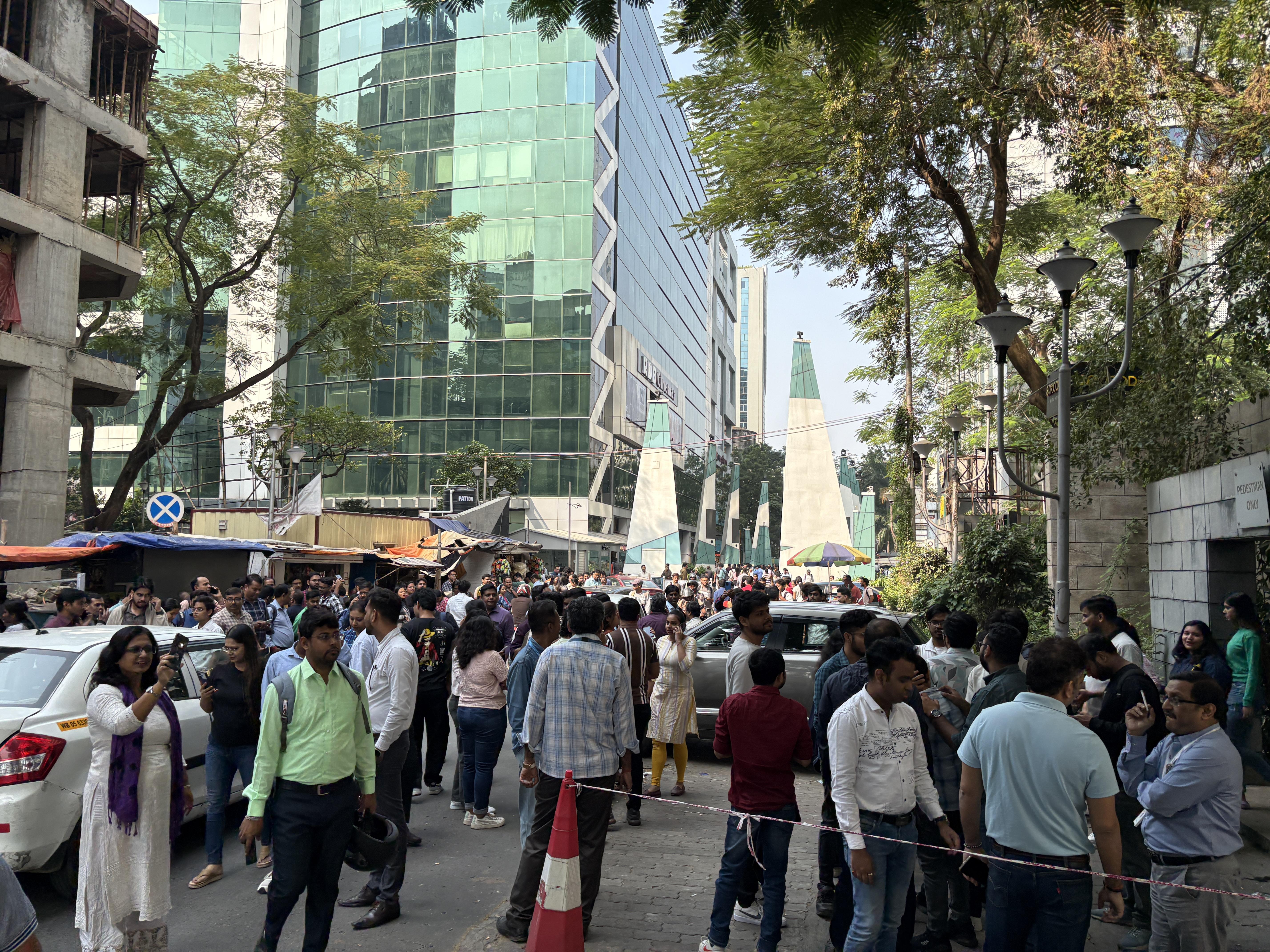 Tremors in Kolkata as 5.7 Quake Hits Near Dhaka, Bangladesh