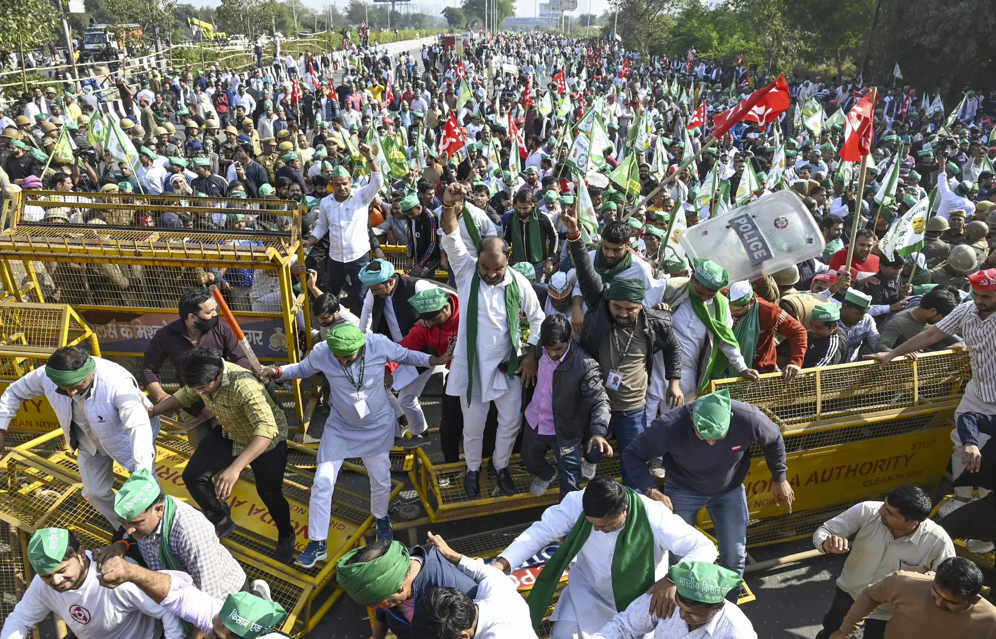 UP FARMERS’ PROTEST