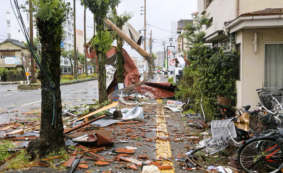 Typhoon Shanshan Japan 