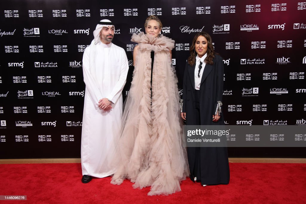 The actress was dressed in a beige dress with black gloves for the Red Sea Film Festival (Getty images)