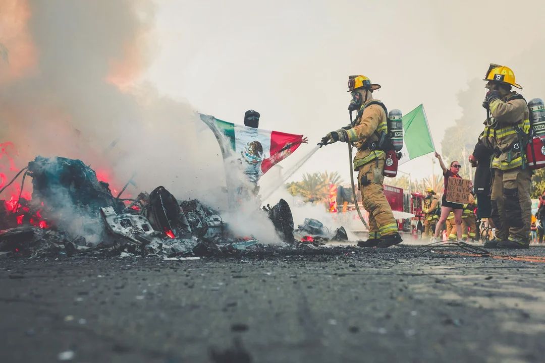 The events in Los Angeles reflect deep divisions in American society over immigration.