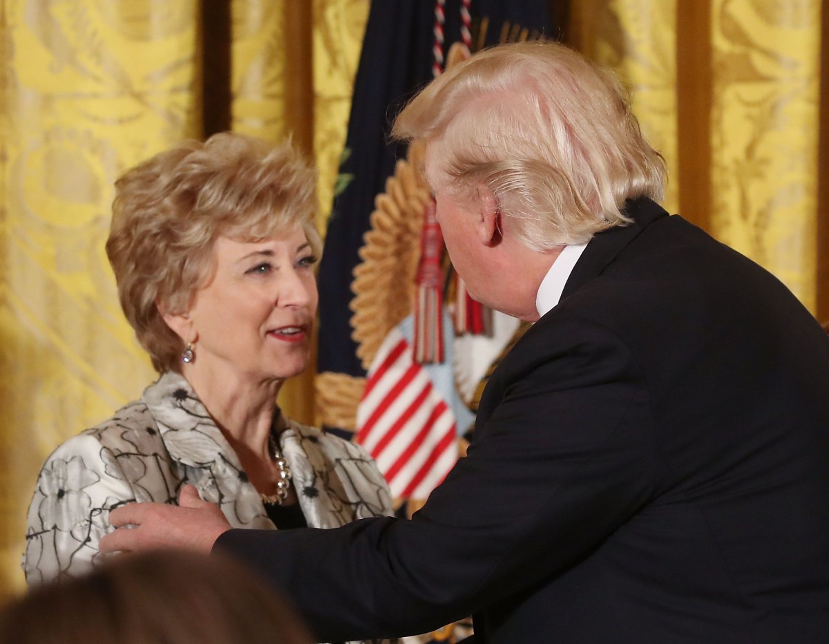 Linda McMahon with trump.