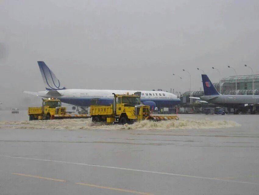  IndiGo Airlines had to cancel 550 flights nationwide following the airport's shutdown, while Vistara and Air India suspended 10 and 16 flights originating from Chennai. 