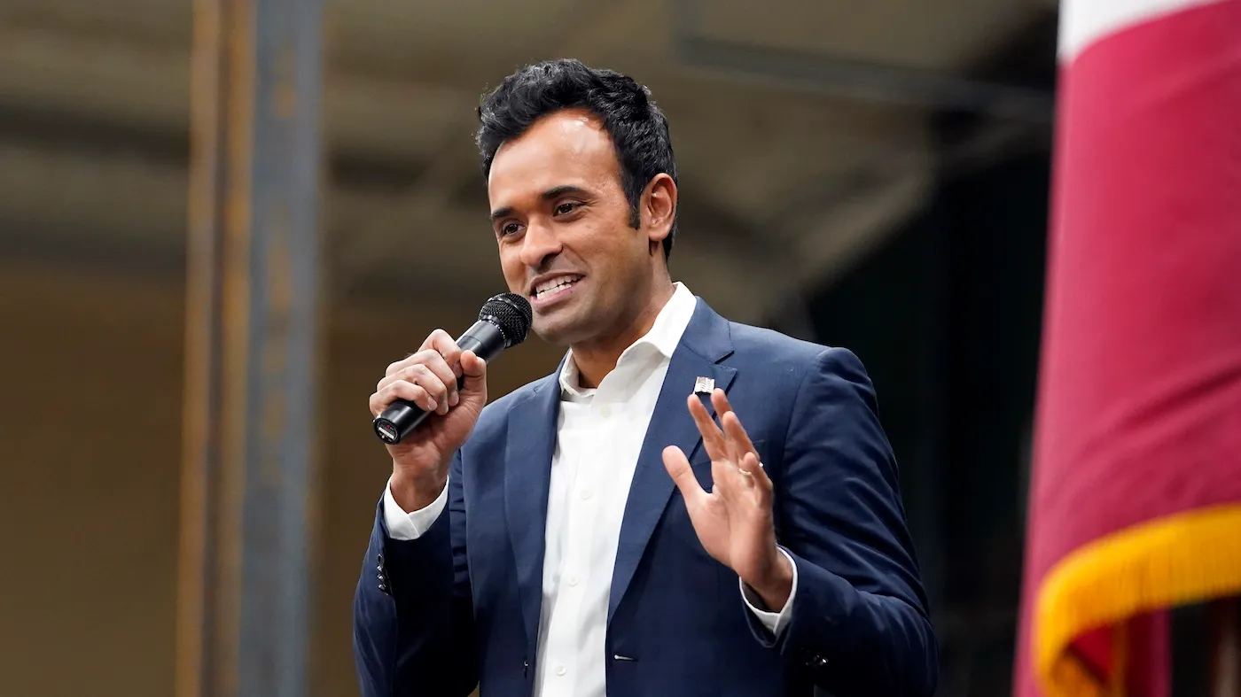 Vivek Ramaswamy Drops Out of 2024 Presidential Race and Endorses Trump