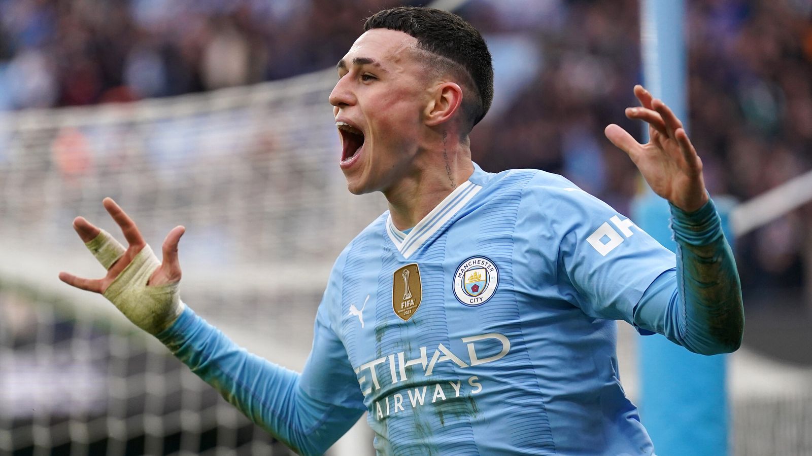 Foden inspires Man City to turnaround win over Man Utd