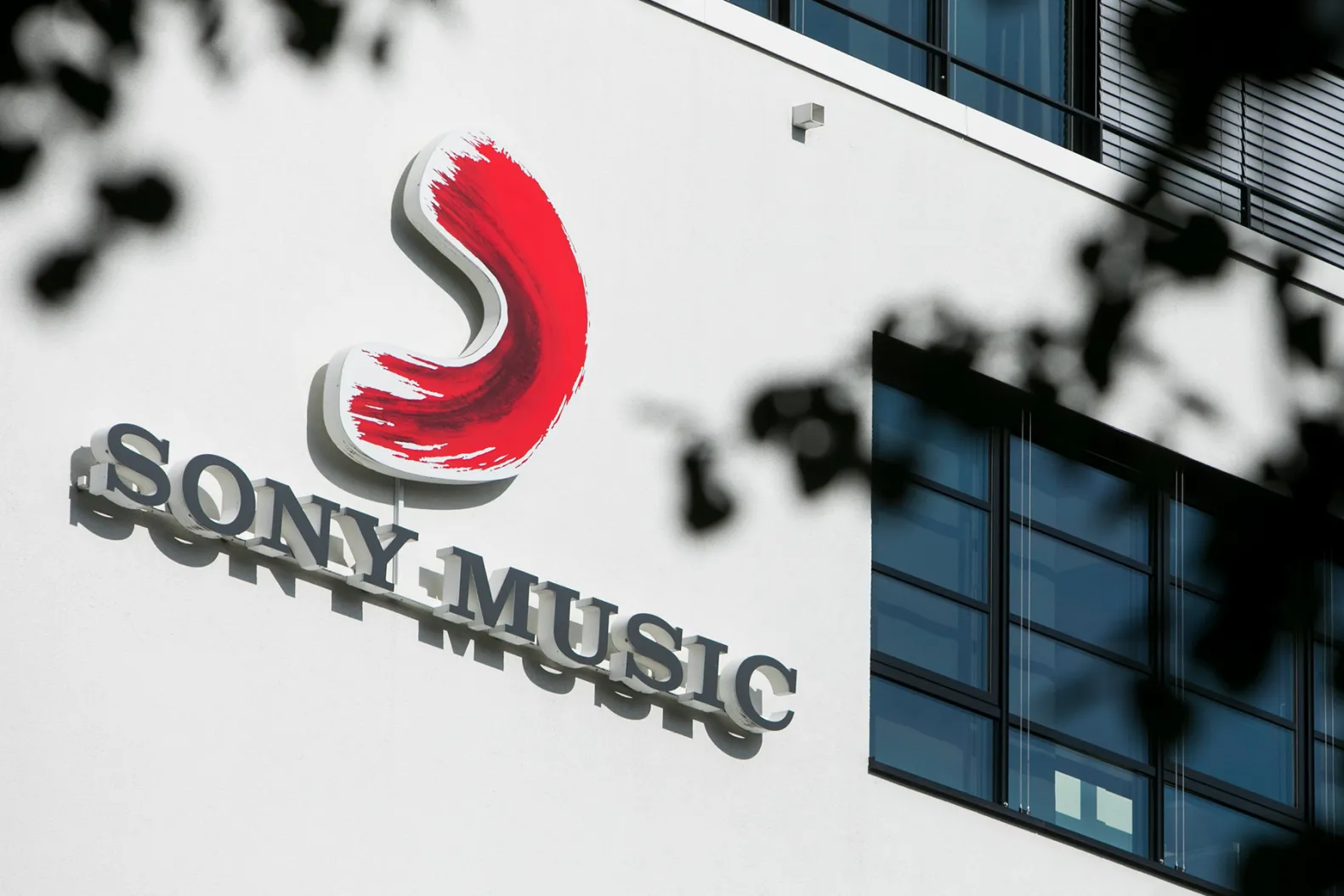 sony music buys stake in michael jackson catalog, valuing rights at over $1.2b