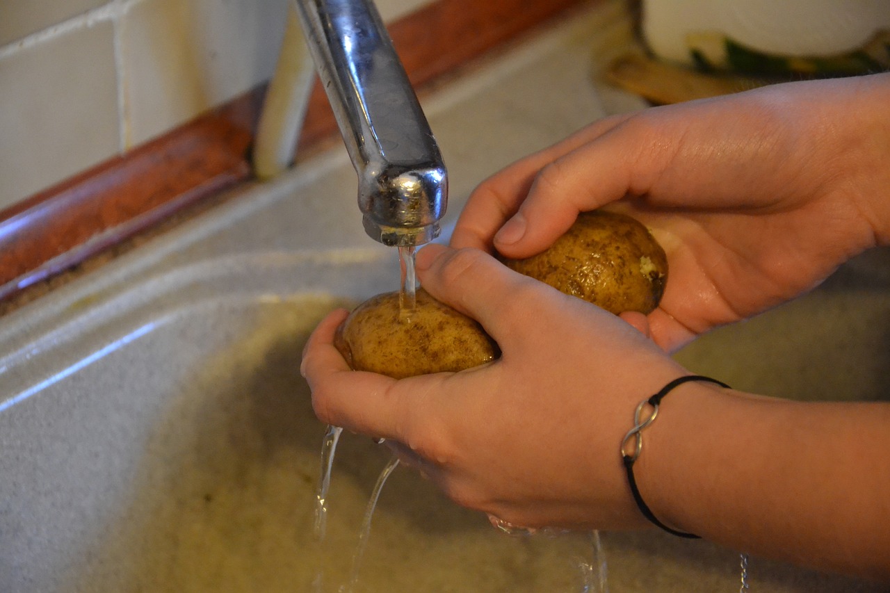 Photo: Washing vegetables